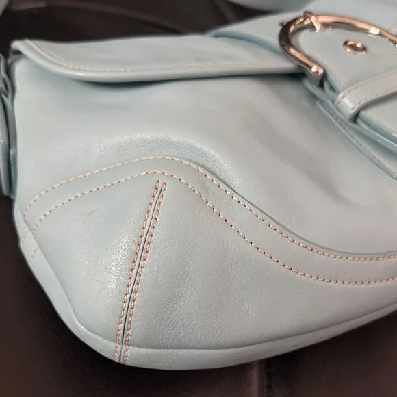 Coach Baby Blue Leather Shoulder Bag - Picture 4 of 16